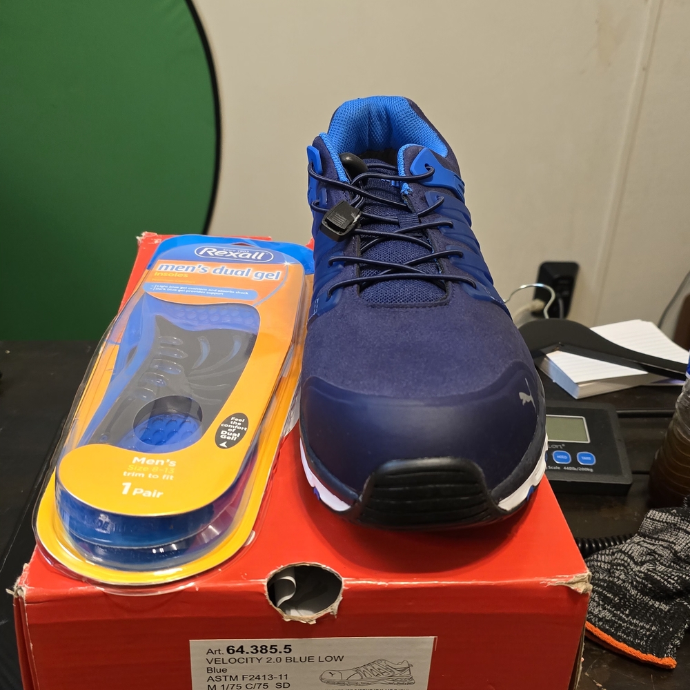 Puma Men's Navy and Black Athletic Shoes